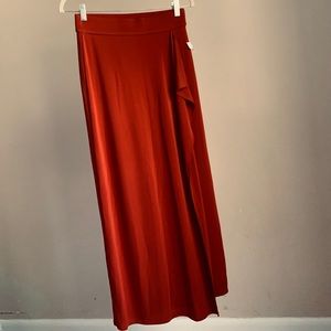 NEW Maxi Ruffled Skirt and Dress DKNY, RED, Small